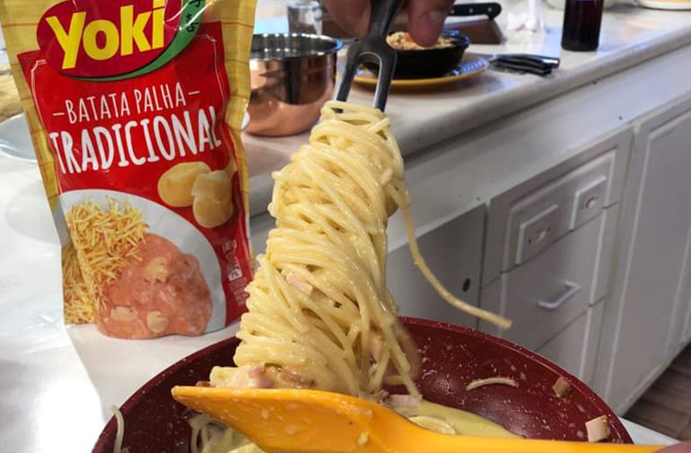 Carbonara com Batata Palha