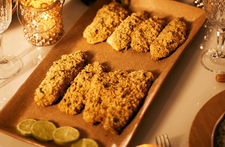 Peixe Assado Com Crosta De Farofa De Ervas
